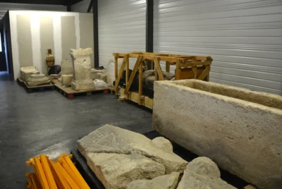 Les statues des Antiques dans les réserves du musée